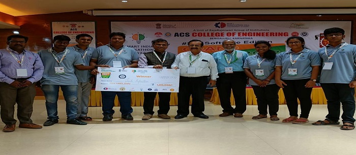 Students team(2025 Batch)has won with Rs. 1,00,000/- in Smart India Hackathon 2022.