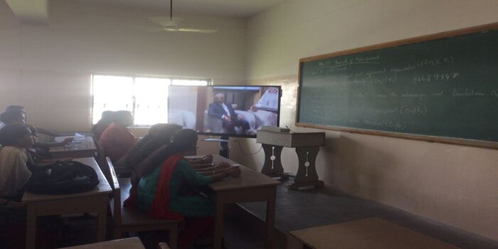 Our students have watched the ISRO Scientists Felicitation to the students in the programme “ஒளிரும் தமிழ்நாடு, மிளிரும் தமிழர்கள் - YouTube Live Streaming” on 09.10.2023.